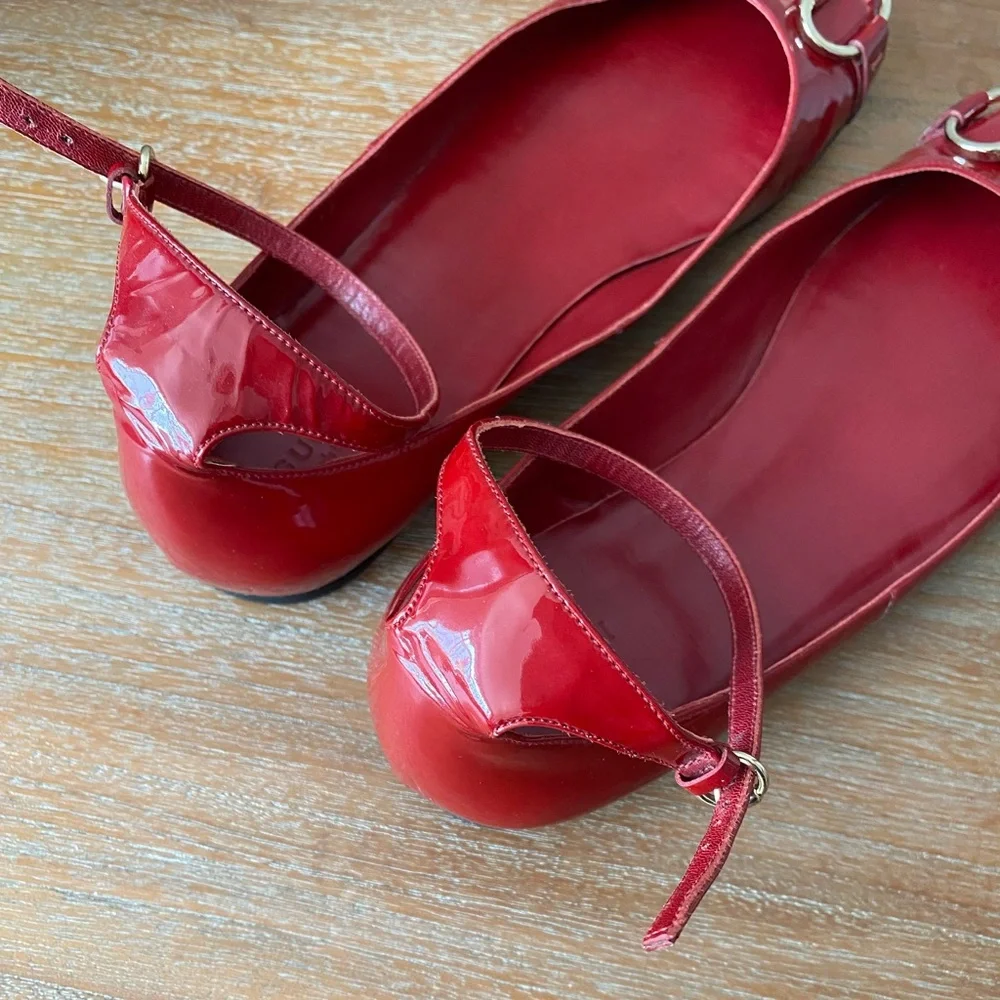 GUCCI Red Patent Leather Ballet Flats - Picture 8 of 14